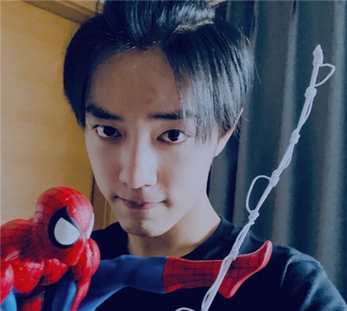 Xuất hiện sau thời gian dài 'vắng bóng', Tiêu Chiến ngay lập tức 'leo' lên 'hot search'