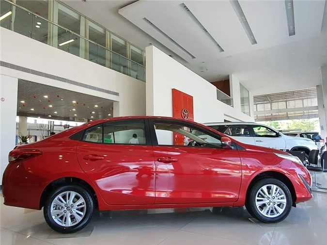 gia xe Toyota Vios