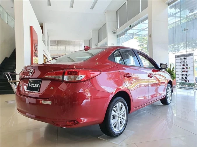 gia xe Toyota Vios