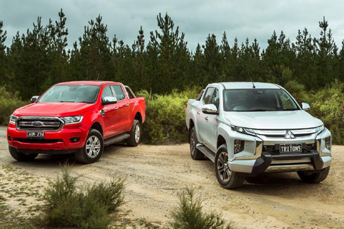 Chọn mua Mitsubishi Triton hay Ford Ranger Wildtrak trong tầm giá 900 triệu?