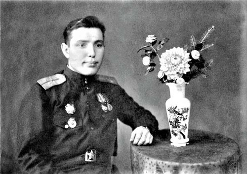 Phadin đã dùng pháo xe tăng hạ máy bay như thế nào?