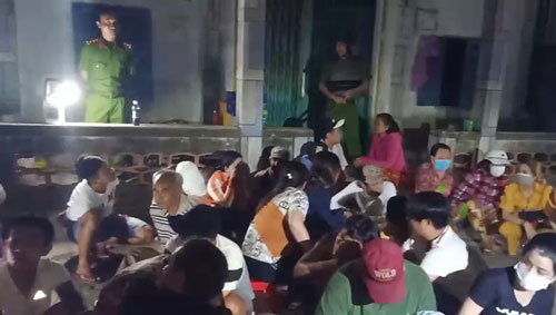 Kiên Giang: Bắt quả tang 44 đối tượng đánh bạc, tạm giữ gần 300 triệu đồng