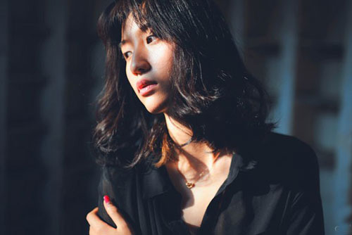 Quyết định không ngờ của người đàn bà yếu đuối sau 5 năm nhìn chồng ngoại tình