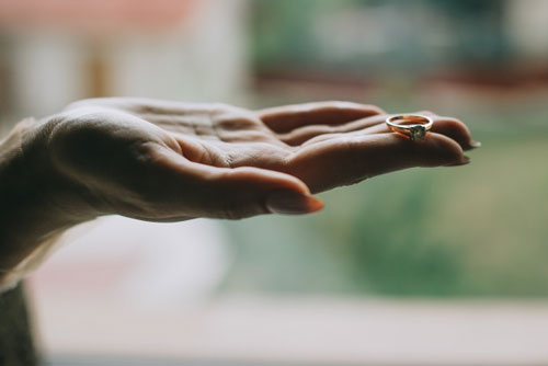 Đâu dễ ngừng hận thù chồng cũ