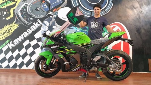 "Ếch xanh" Kawasaki Ninja ZX-10R KRT 2020 về Việt Nam, giới mày râu "phấn khích"