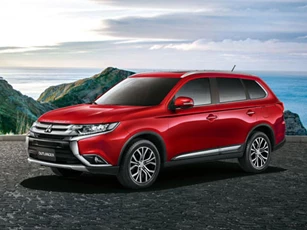 Đối thủ của Honda CR-V, Toyota Fortuner giảm giá 110 triệu đồng tại Việt Nam