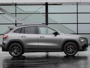 Cận cảnh Mercedes-AMG GLA 45 2021 vừa trình làng với công suất 415 mã lực