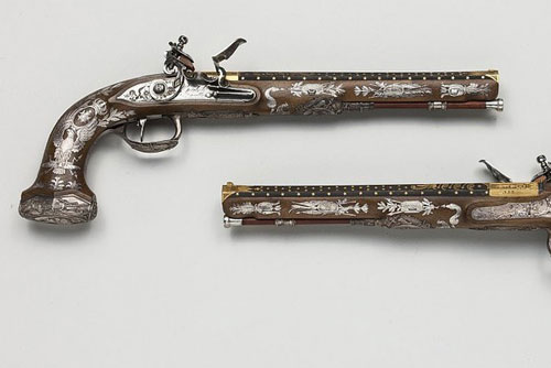 Cận cảnh các khẩu súng được tặng cho Sa hoàng và lãnh đạo Nga