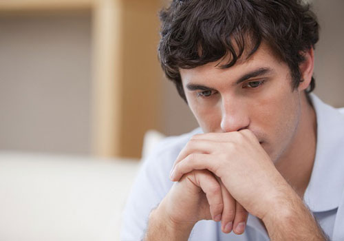 Từ khâm phục đức hạnh vợ của người bạn thân đã mất, tôi đã thầm yêu và không biết có nên thổ lộ tình cảm của mình với cô ấy