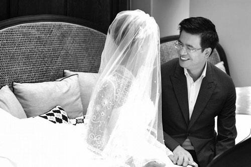 Hơn 2 năm kết hôn, cuộc sống BTV thời sự 1 thời - Quang Minh và vợ nhà văn giờ ra sao?