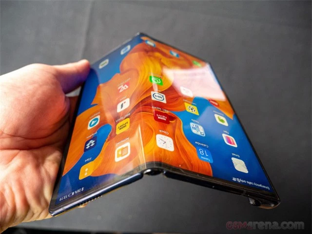 Huawei ra mắt smartphone màn hình gập Mate Xs giá 2.700 USD - Ảnh 2.