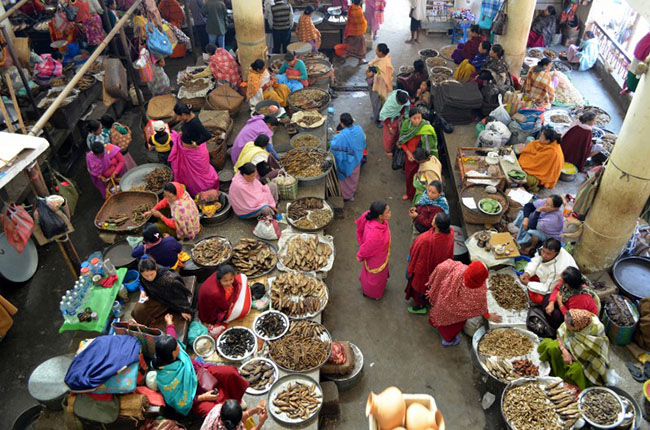 Khu chợ với nhiều màu sắc sặc sỡ Khu chợ với nhiều màu sắc sặc sỡ