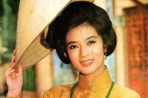 Thanh Nga sở hữu nhan sắc ngọt ngào khiến bao người thổn thức Thanh Nga sở hữu nhan sắc ngọt ngào khiến bao người thổn thức