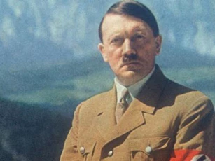 Sự thật 'phũ phàng': Trùm phát xít Hitler có một tinh hoàn