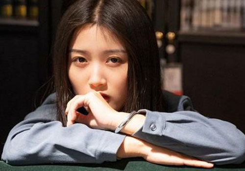 Về nhà người yêu chơi, vô tình nghe được câu chuyện bên trong cánh cửa phòng mà suốt bữa cơm tôi không sao nuốt trôi vì tủi nhục