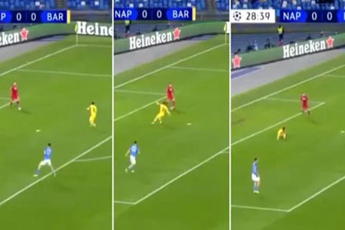 Thủ môn Napoli diễn kỹ thuật khiến Messi ngã sấp mặt trên sân