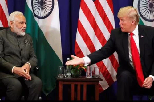 Thủ tướng Ấn Độ Narendra Modi và Tổng thống Mỹ Donald Trump (Ảnh: Reuters)