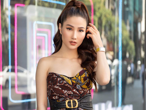 Di&#x1EC5;m My 9X c&#xE1; t&#xED;nh v&#xE0; sang ch&#x1EA3;nh trong b&#x1ED9; &#x111;&#x1ED3; hi&#x1EC7;u g&#x1EA7;n 1 t&#x1EF7; &#x111;&#x1ED3;ng