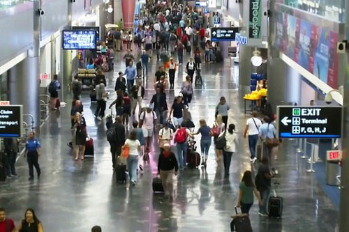 Mỹ cam kết chi 2,5 tỷ USD ngăn dịch COVID-19