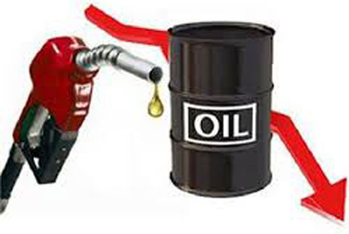 Giá xăng, dầu (27/2): Chạm đáy