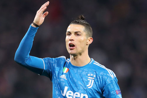Ronaldo 'tịt ngòi', Juventus cay đắng thất trận trên sân Lyon