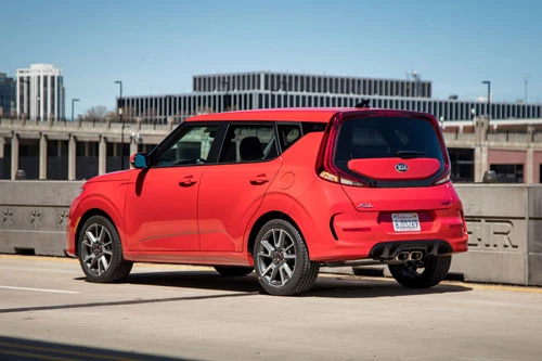 9. Kia Soul 2020 (giá khởi điểm: 18.485 USD).