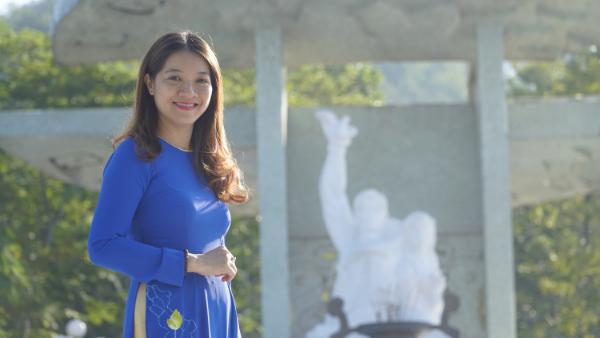 Doanh nhân Trâm Anh: “Bỏ nghề báo, chọn hương sạch vì tin vào chữ duyên”