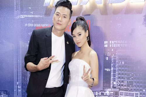 Hoàng Yến Chibi khoe vai trần gợi cảm trong ngày ra mắt phim mới