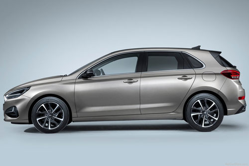 Chi tiết đối thủ mới của Mazda3: Thiết kế thể thao, động cơ tăng áp