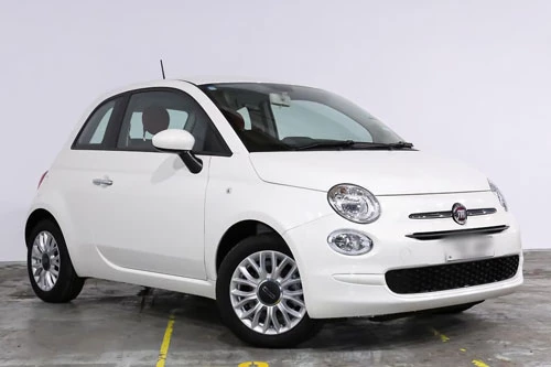 6. Fiat 500 (doanh số: 172.260 chiếc).