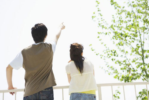 Cái kết buồn của chuyện tình cô gái "bán hoa" và chàng trông xe