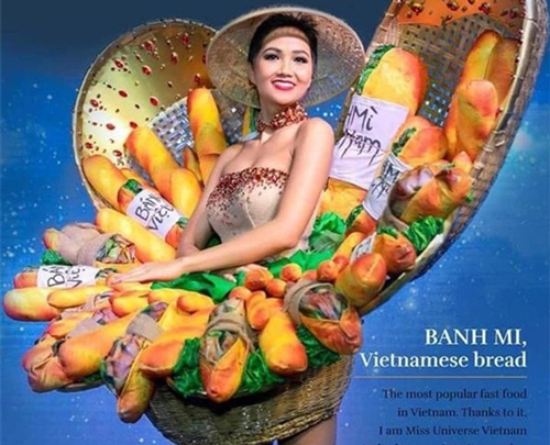 H'Hen Niê chia sẻ lại ảnh mặc trang phục bánh mì, dân tình đồng loạt tán thưởng