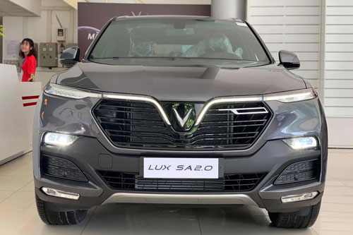 Ôtô VinFast chiết khấu tới 185 triệu đồng tại các đại lý