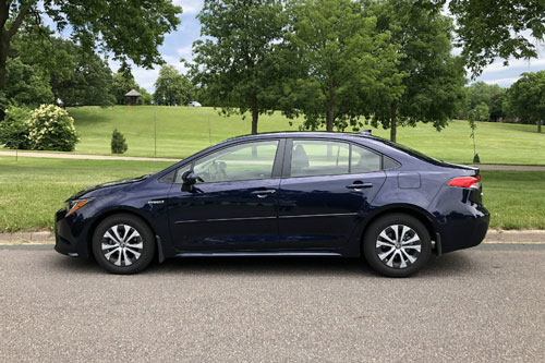 Toyota Corolla 2020 phiên bản siêu tiết kiệm xăng, giá hơn 500 triệu