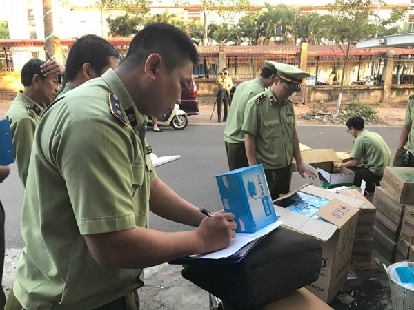 Ngày 28/02: Xử phạt các cơ sở sản xuất, kinh doanh thiết bị y tế hơn 44 triệu đồng 