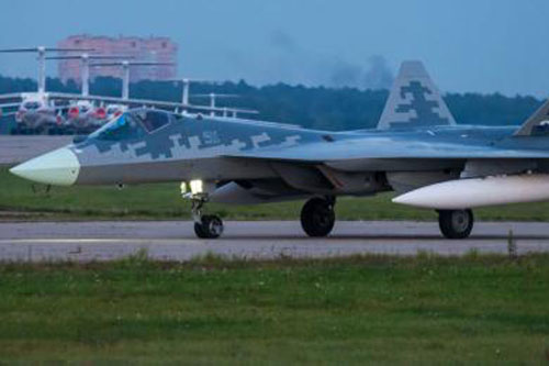 Nga thu nhỏ thành công tên lửa siêu vượt âm