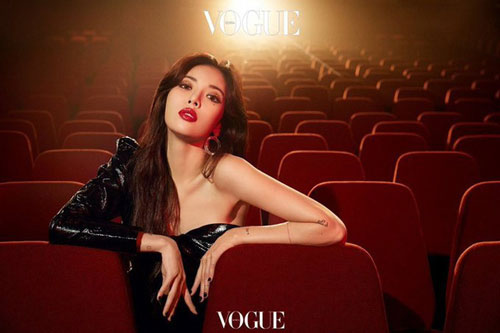 HyunA đẹp "hút hồn" trên tạp chí Vogue