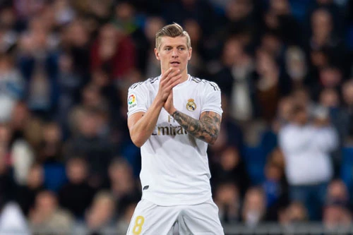 Tiền vệ: Toni Kroos (Real Madrid).