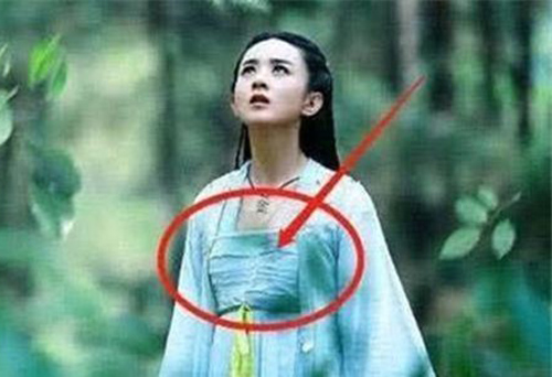 Những 'hạt sạn' to đùng trong phim cổ trang Hoa ngữ: Phim của Tiêu Chiến, Vương Nhất Bác lộ lỗi ngớ ngẩn, cẩu thả