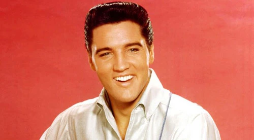 Elvis Presley được mệnh danh là “Vua nhạc Rock”, ông ra đi ở độ tuổi 42.
