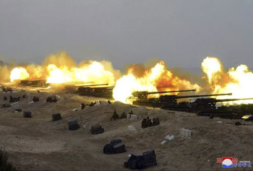 Chủ tịch Triều Tiên thị sát tập trận quân sự