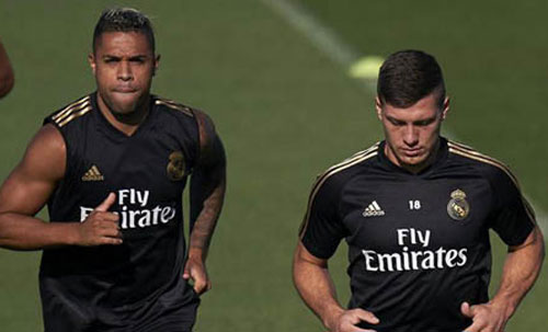 Real loại tân binh 60 triệu euro khỏi danh sách dự El Clasico