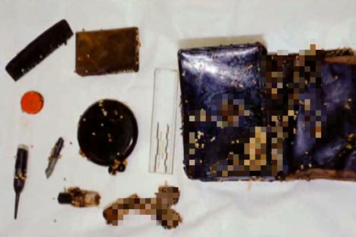 Bí ẩn chiếc thùng phuy dưới hầm nhà và bí mật chôn giấu suốt 30 năm