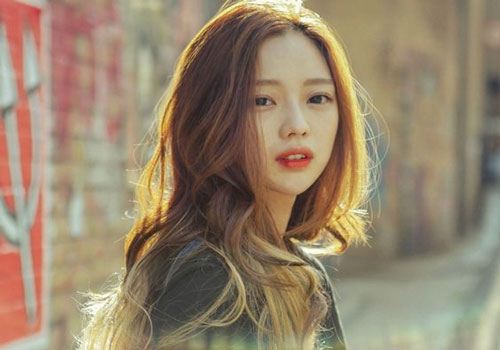 Phụ nữ sinh vào ngày âm lịch này, trời sinh mang mệnh phú quý, thần thái toát lên hào quang, mỗi ngày trôi qua đều thành công và thăng hoa