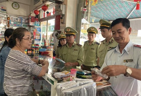 Kiểm tra, giám sát 50 cơ sở sản xuất, kinh doanh thiết bị y tế ngày 01/3