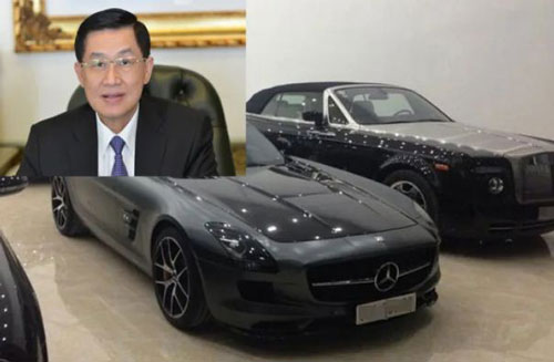 Ngắm bộ sưu tập xe tiền tỷ của ‘vua hàng hiệu’ Jonathan Hạnh Nguyễn