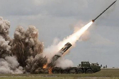 Hệ thống pháo phản lực phóng loạt BM-30 9K58 “Smerch” của Nga. (Nguồn: Báo Đất Việt)