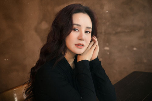 Vy Oanh lý giải chuyện vắng bóng trong showbiz