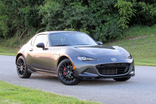 6. Mazda MX-5 (doanh số: 31.688 chiếc).