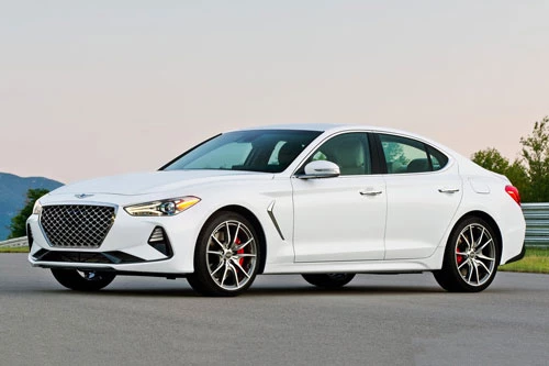 7. Genesis G70 (doanh số: 30.941 chiếc).